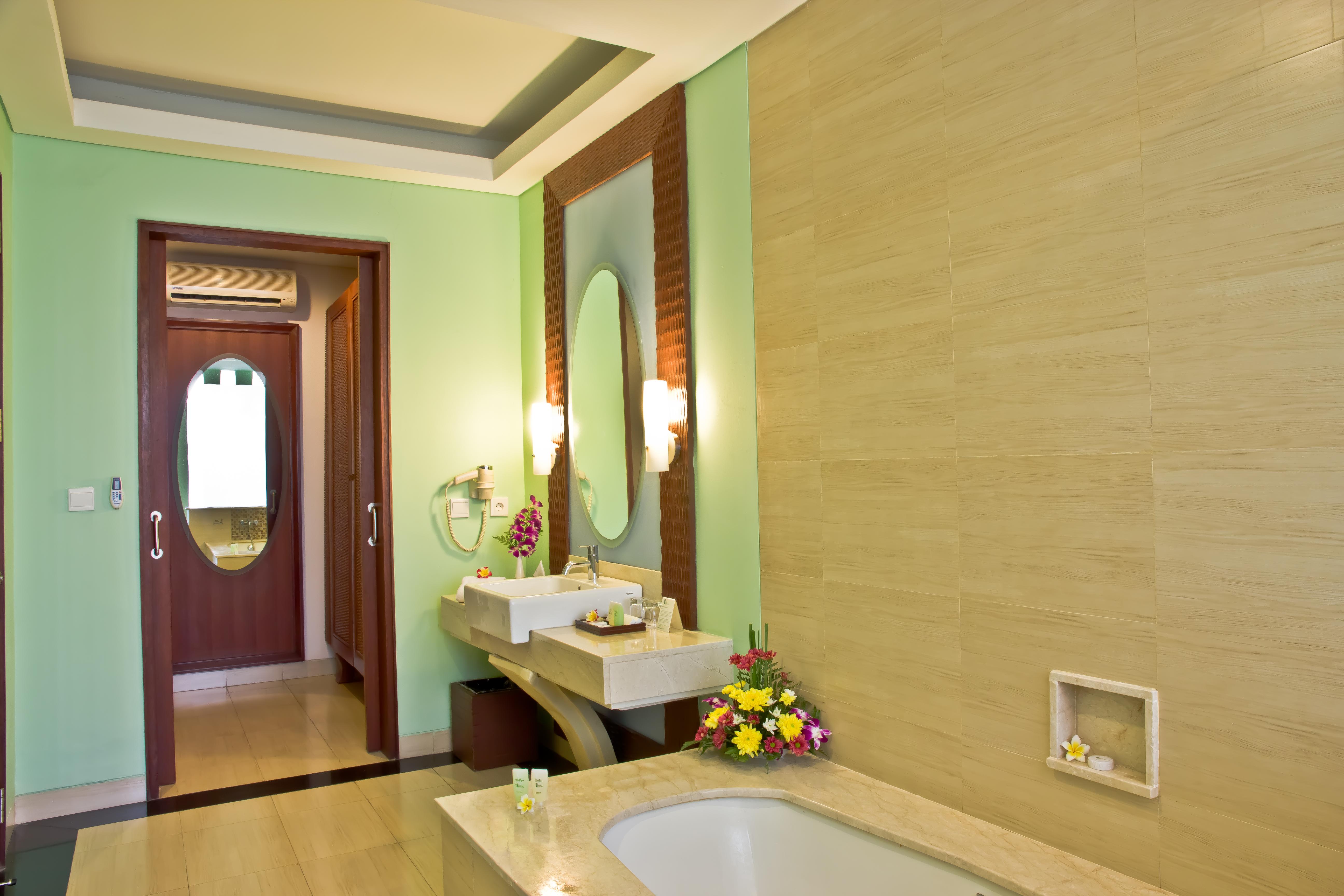 The Rani Hotel & Spa Кута Екстериор снимка