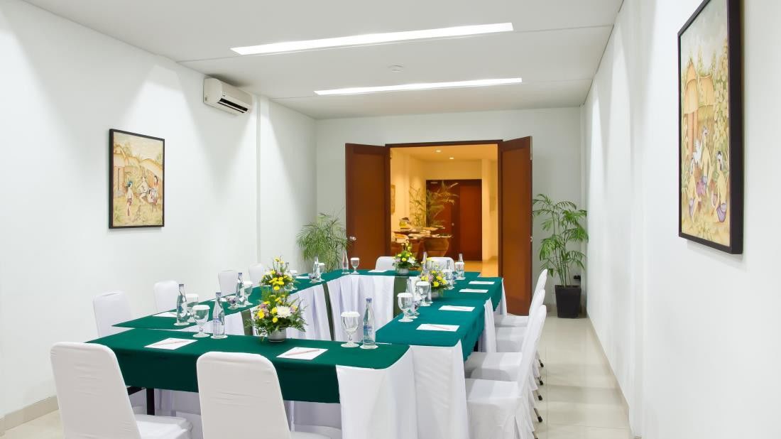 The Rani Hotel & Spa Кута Екстериор снимка